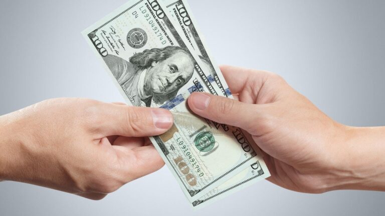 El dólar podría seguir retrocediendo según Banco Central