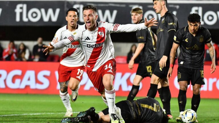 River le ganó a Estudiantes en La Plata