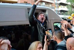 Milei cierra campaña en Rosario